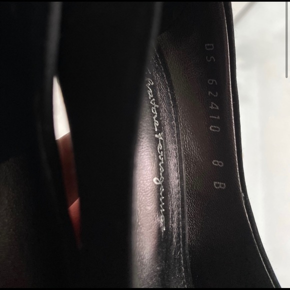 Salvatore Ferragamo Double Bow Pump - Picture 2 of 4